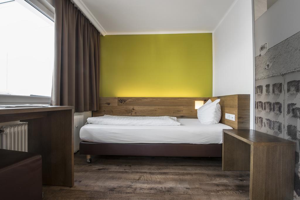 Hotel Basic